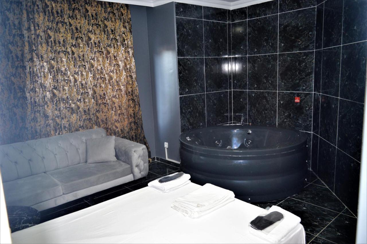 Vip Suit Otel Istanbulská provincie Exteriér fotografie
